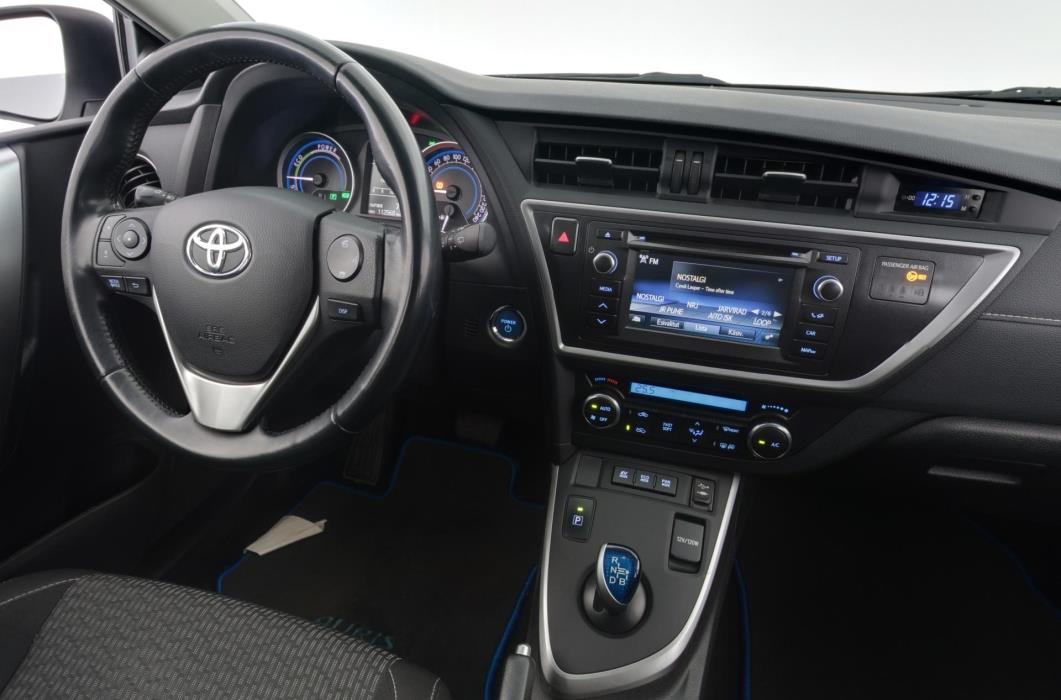 TOYOTA Auris 2014