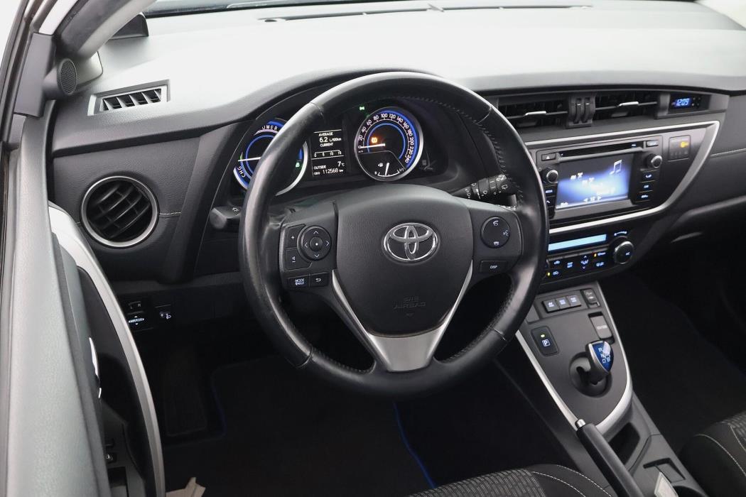 TOYOTA Auris 2014