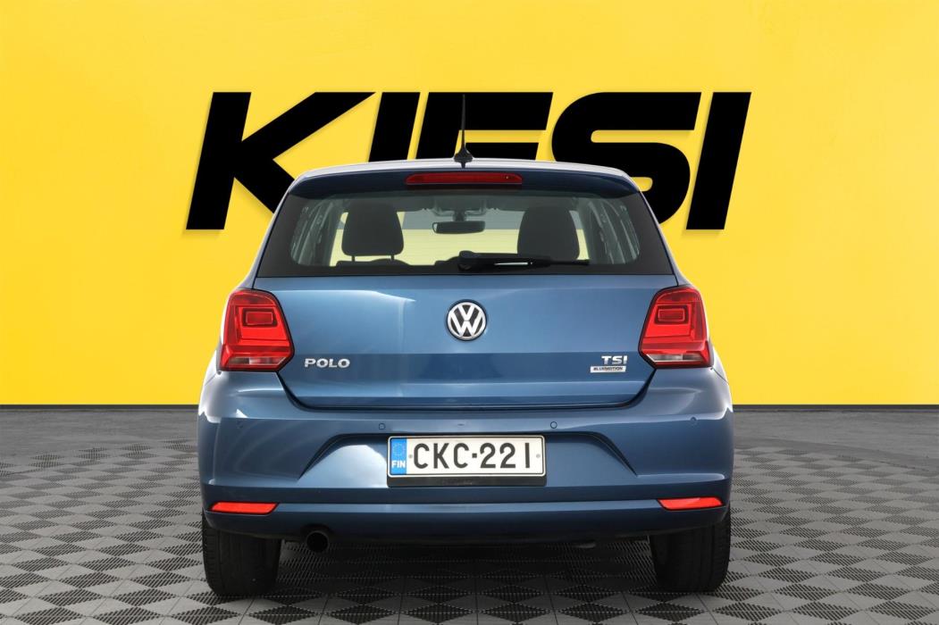 VOLKSWAGEN Polo 2016