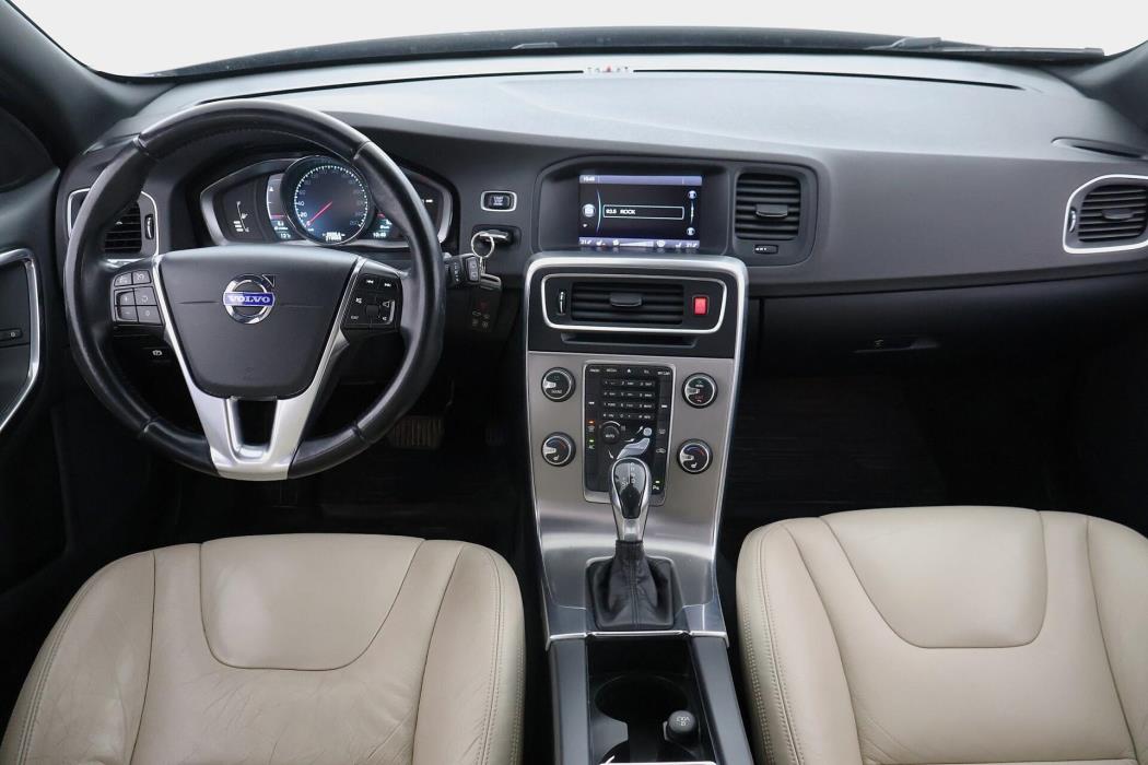 VOLVO V60 2014