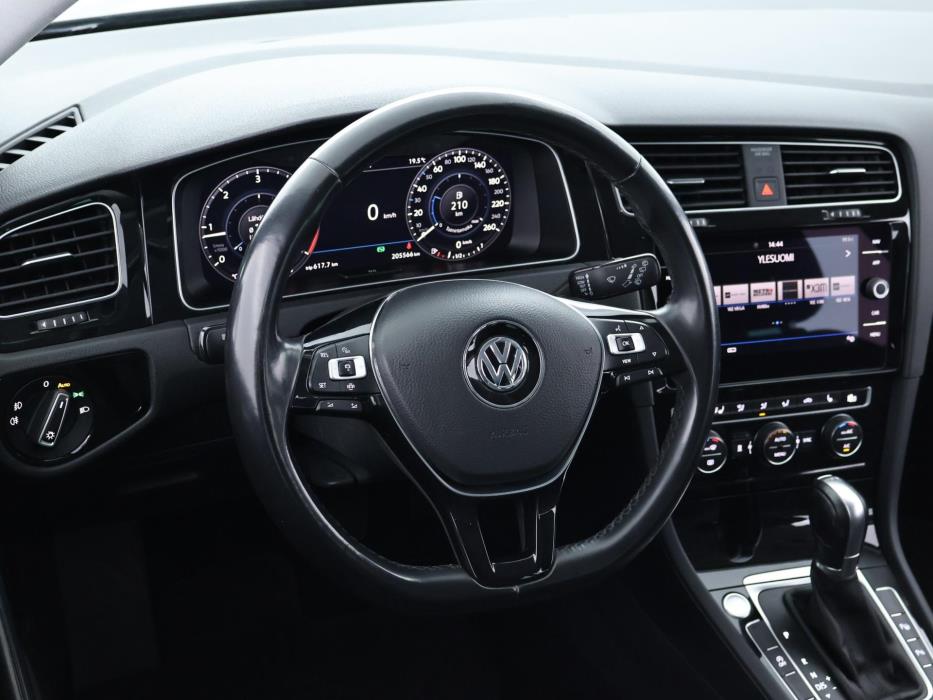 VOLKSWAGEN Golf 2019