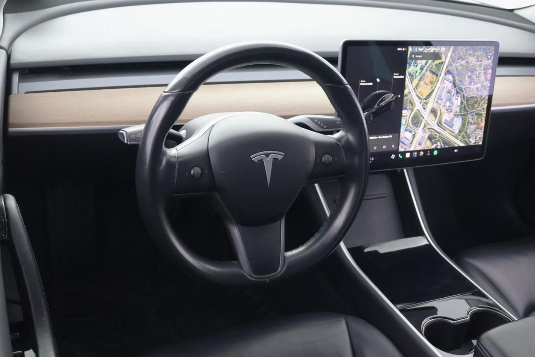 TESLA Model 3 2019