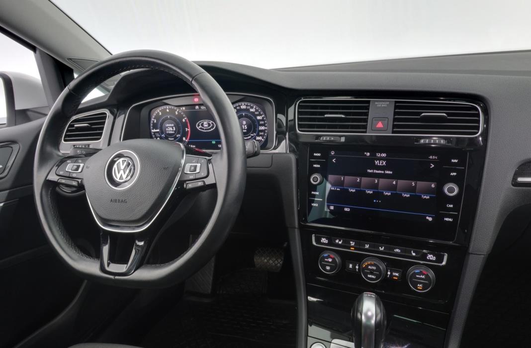 VOLKSWAGEN Golf 2019