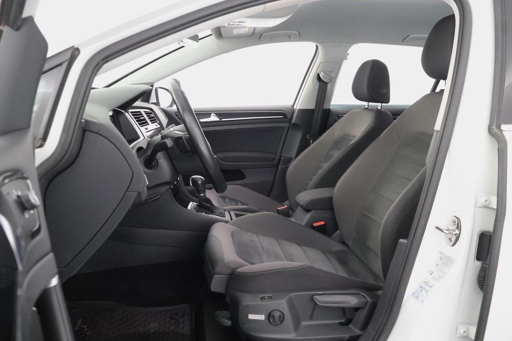 VOLKSWAGEN Golf 2019