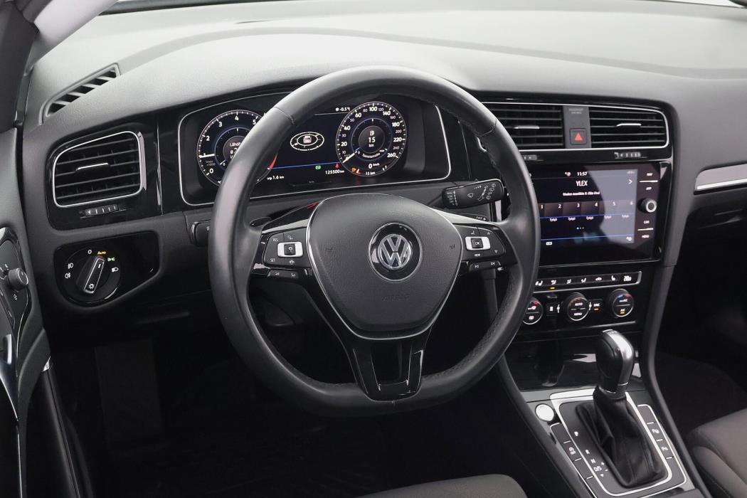 VOLKSWAGEN Golf 2019