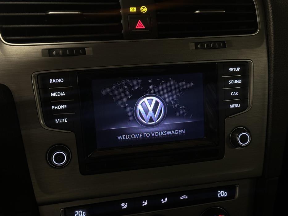 VOLKSWAGEN Golf 2015