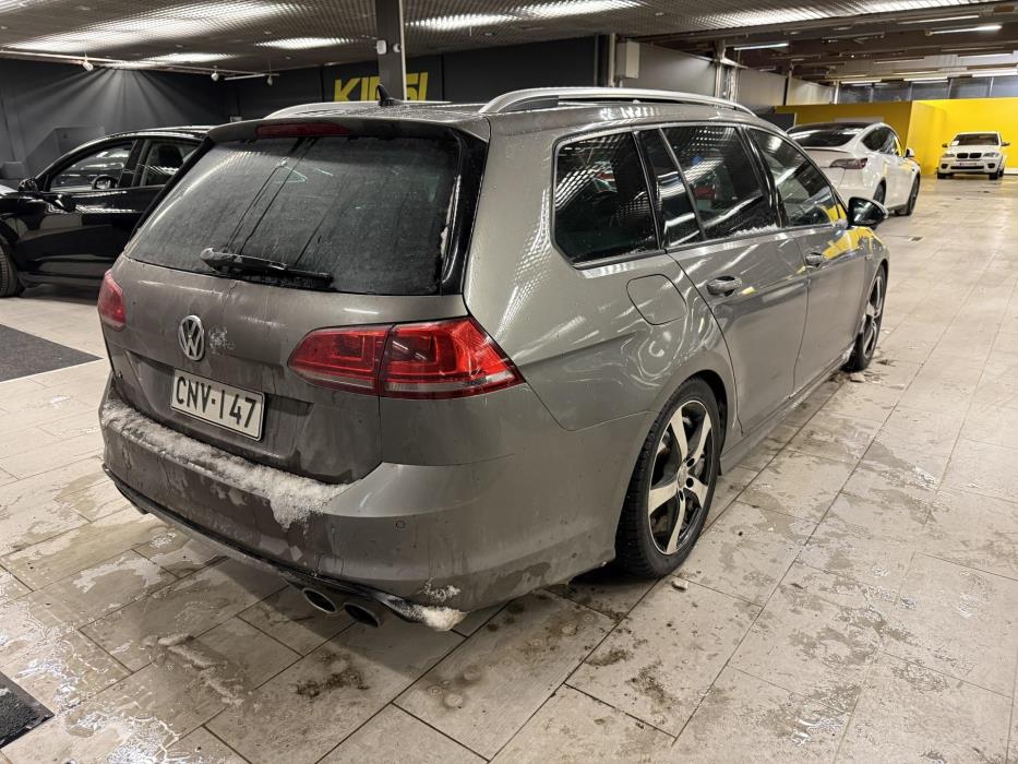 VOLKSWAGEN Golf 2015