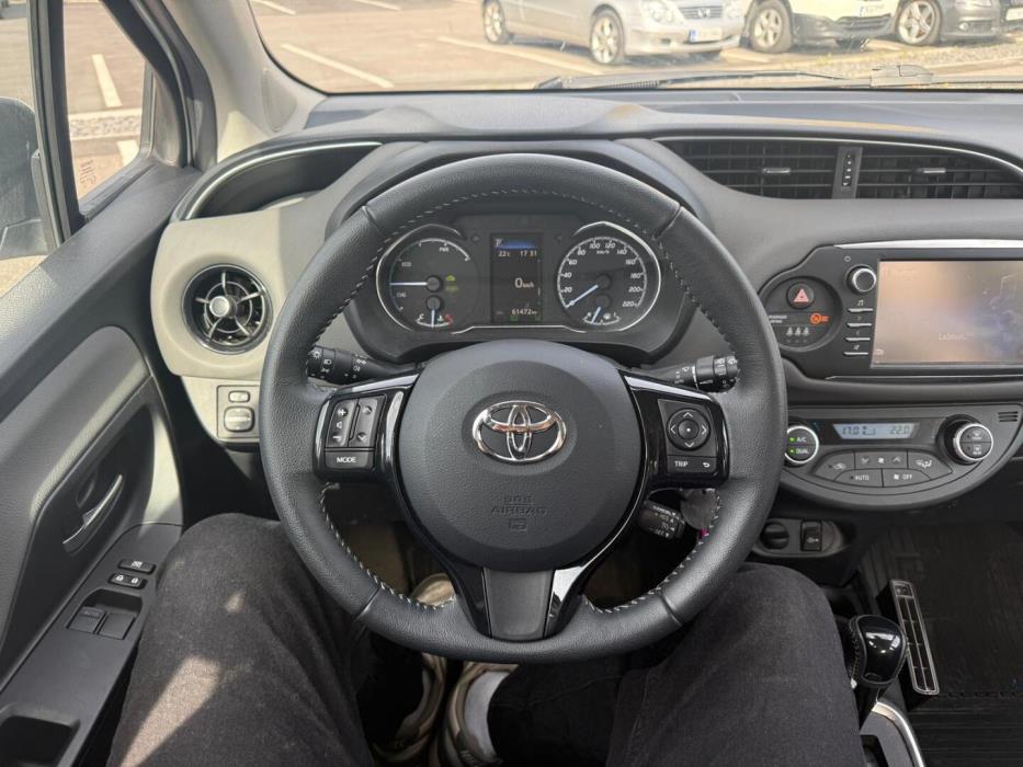 TOYOTA Yaris 2020