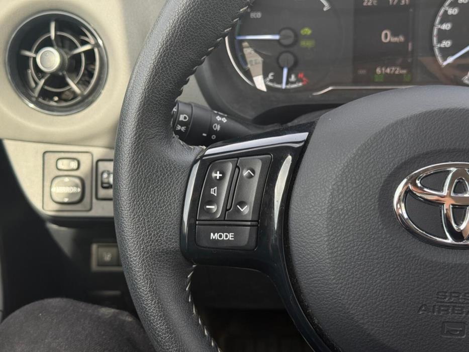 TOYOTA Yaris 2020