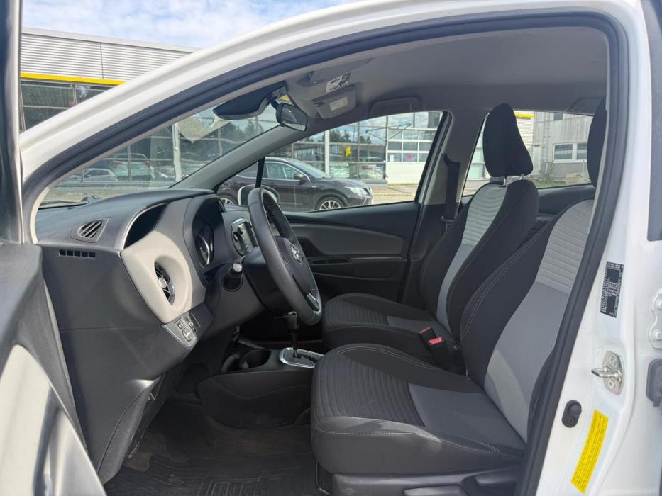 TOYOTA Yaris 2020
