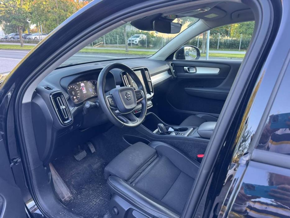 VOLVO XC40 2020