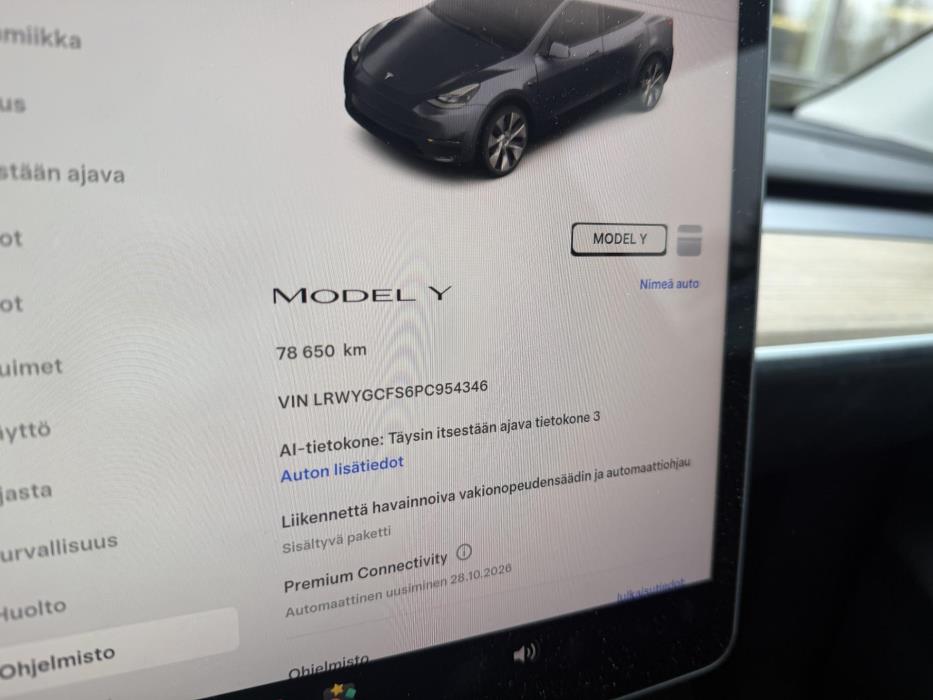 TESLA Model Y 2023