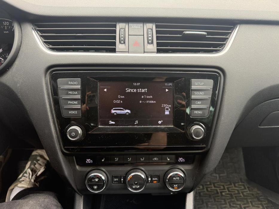 SKODA Octavia 2015
