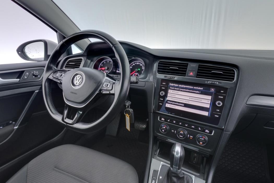 VOLKSWAGEN Golf 2017
