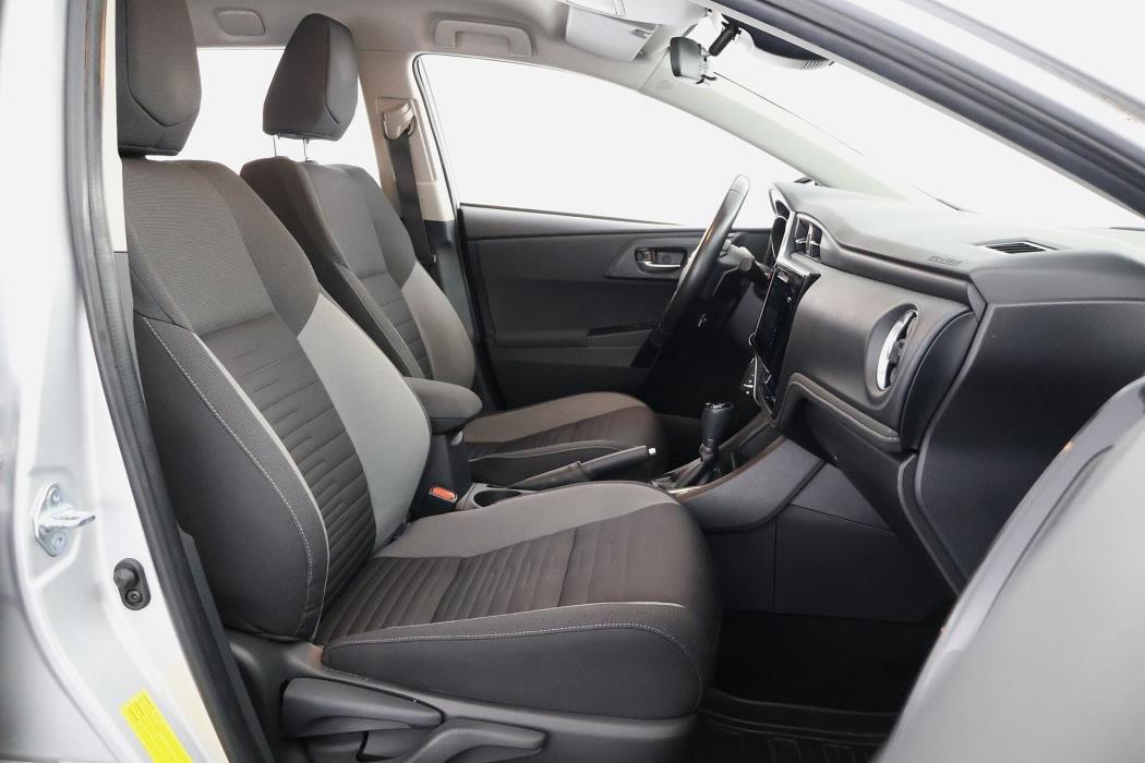 TOYOTA Auris 2018