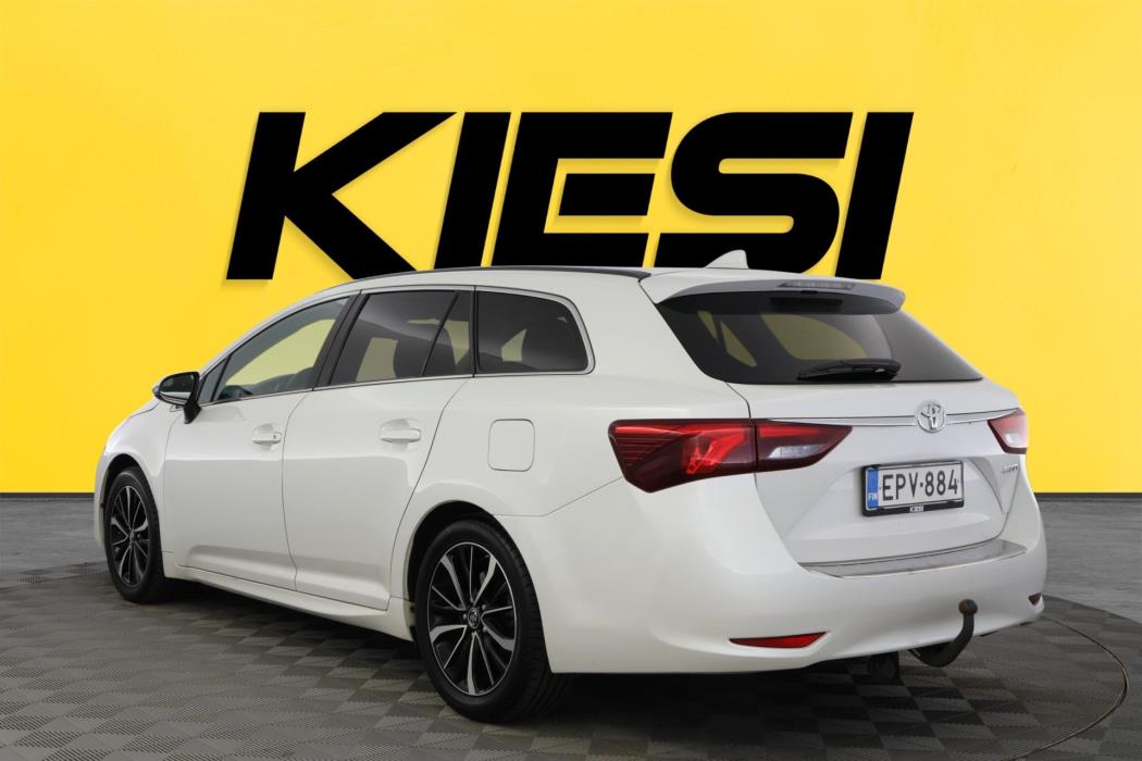 TOYOTA Avensis 2018