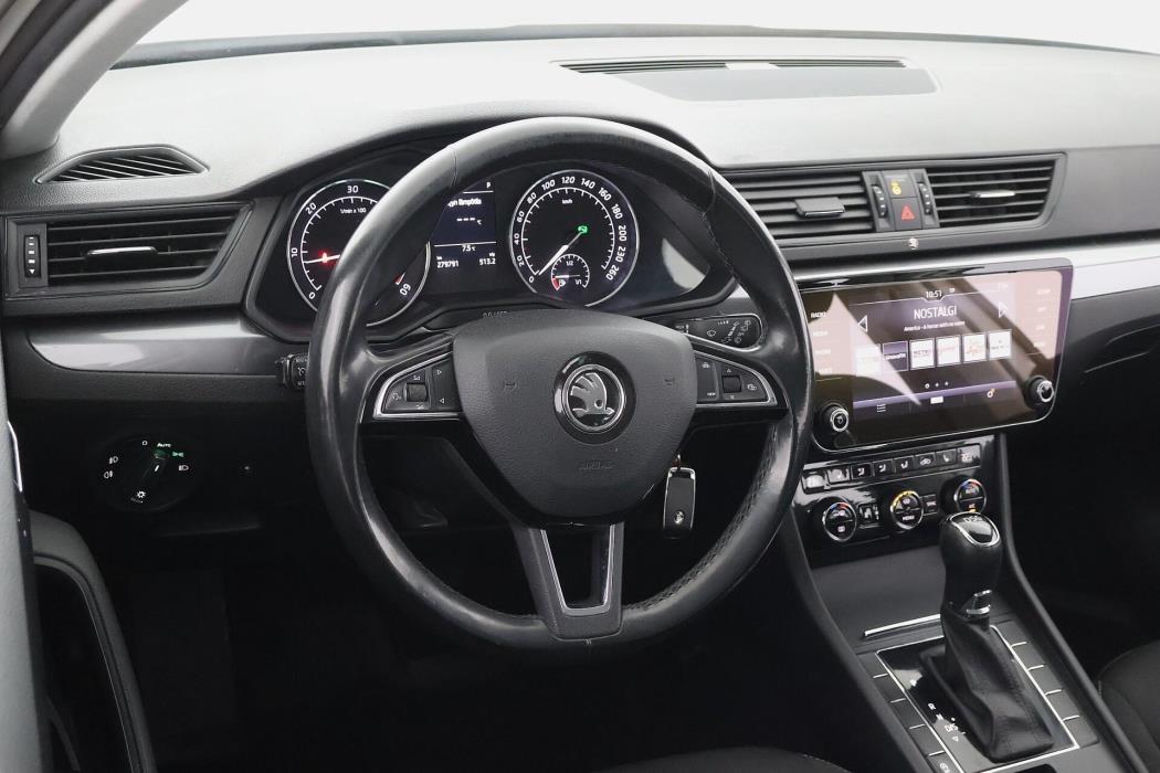 SKODA Superb 2019