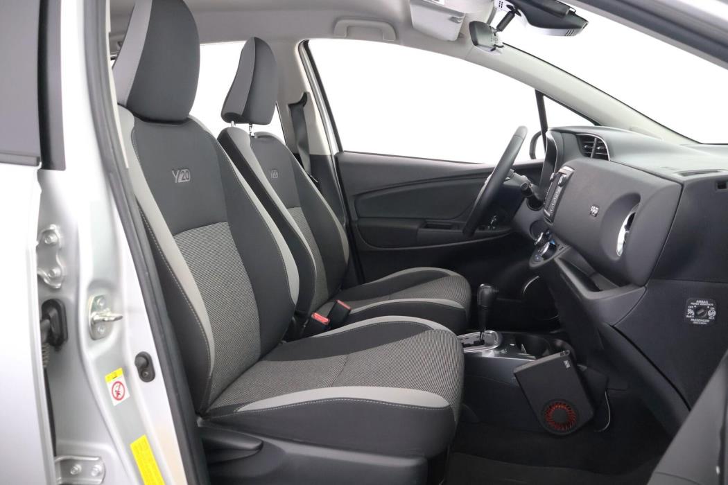 TOYOTA Yaris 2019