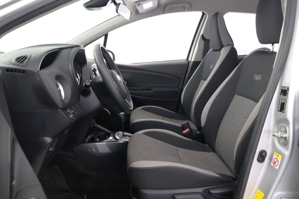 TOYOTA Yaris 2019
