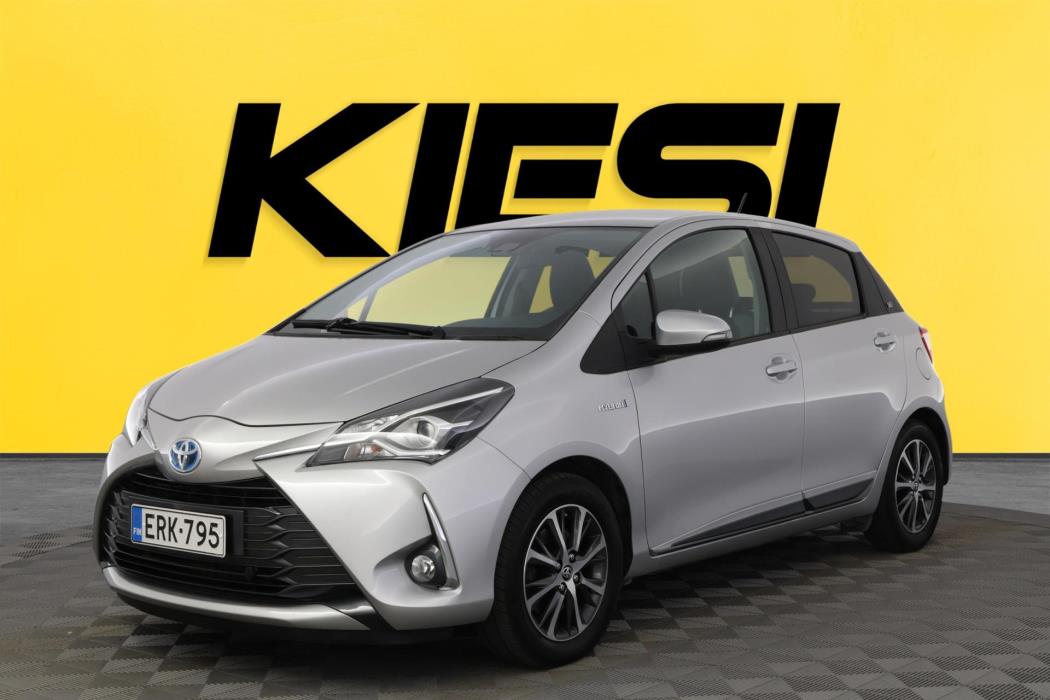 TOYOTA Yaris 2019