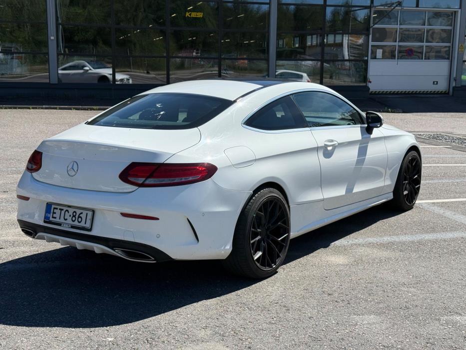 MERCEDES-BENZ C 2016