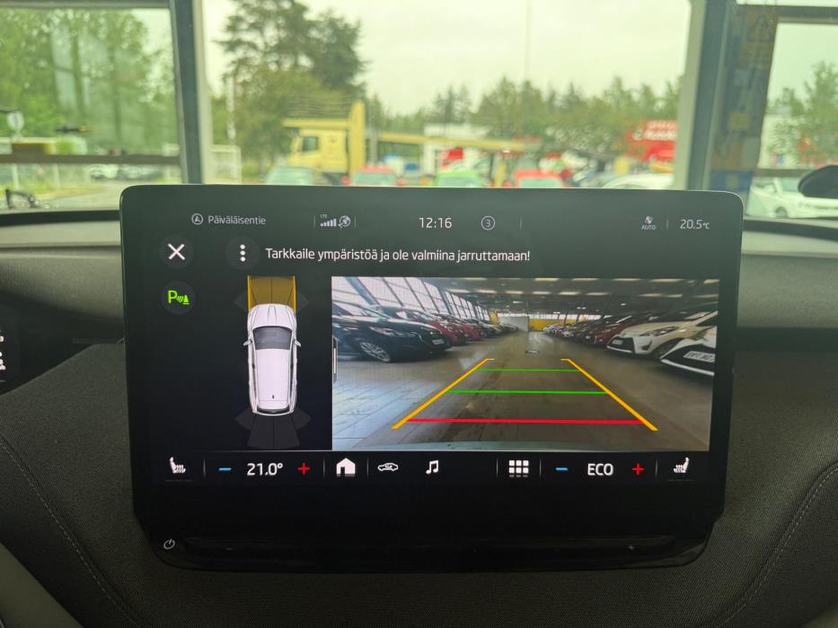 SKODA Enyaq 2023