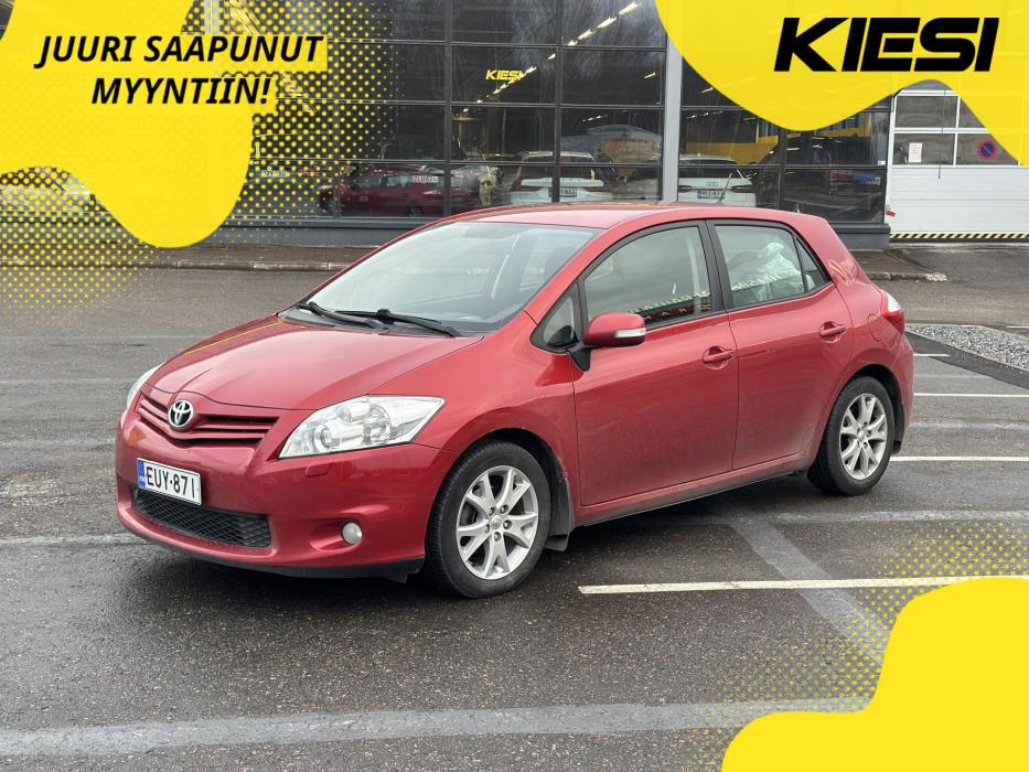 TOYOTA Auris 2012