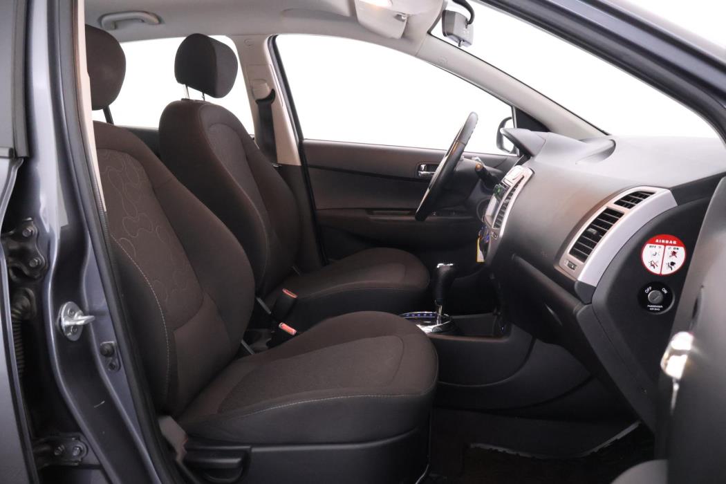 HYUNDAI i20 2012