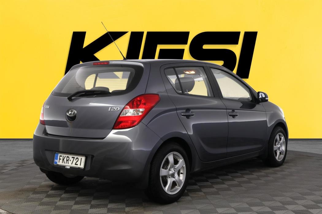 HYUNDAI i20 2012