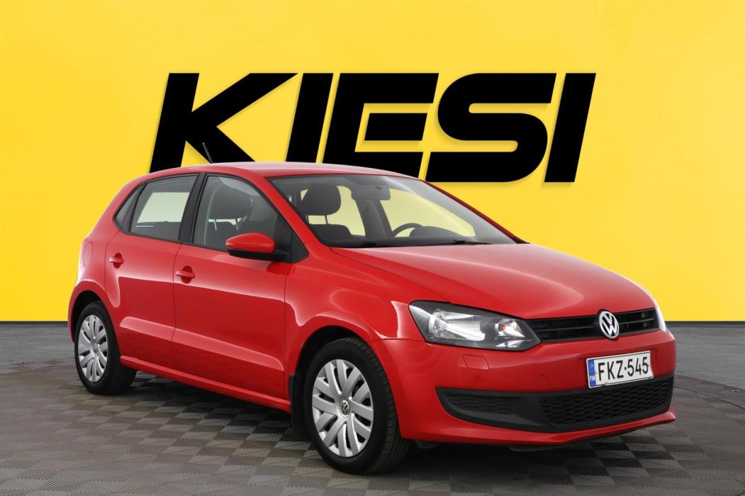 VOLKSWAGEN Polo 2013