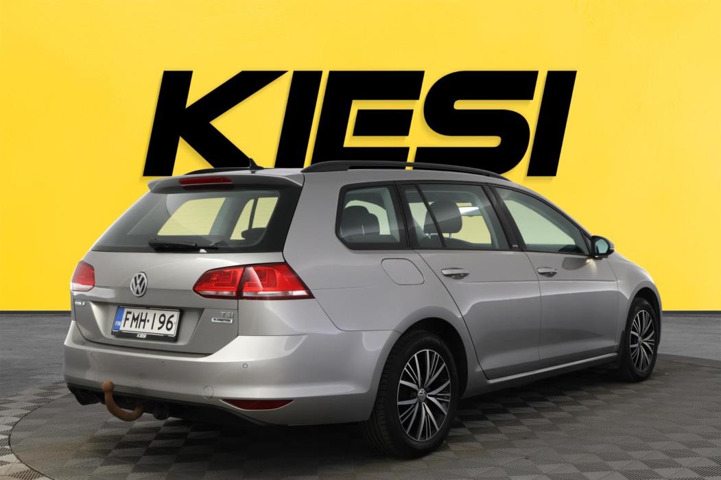 VOLKSWAGEN Golf 2016