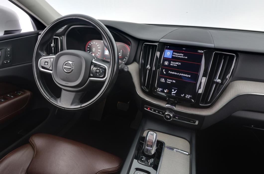 VOLVO XC60 2018