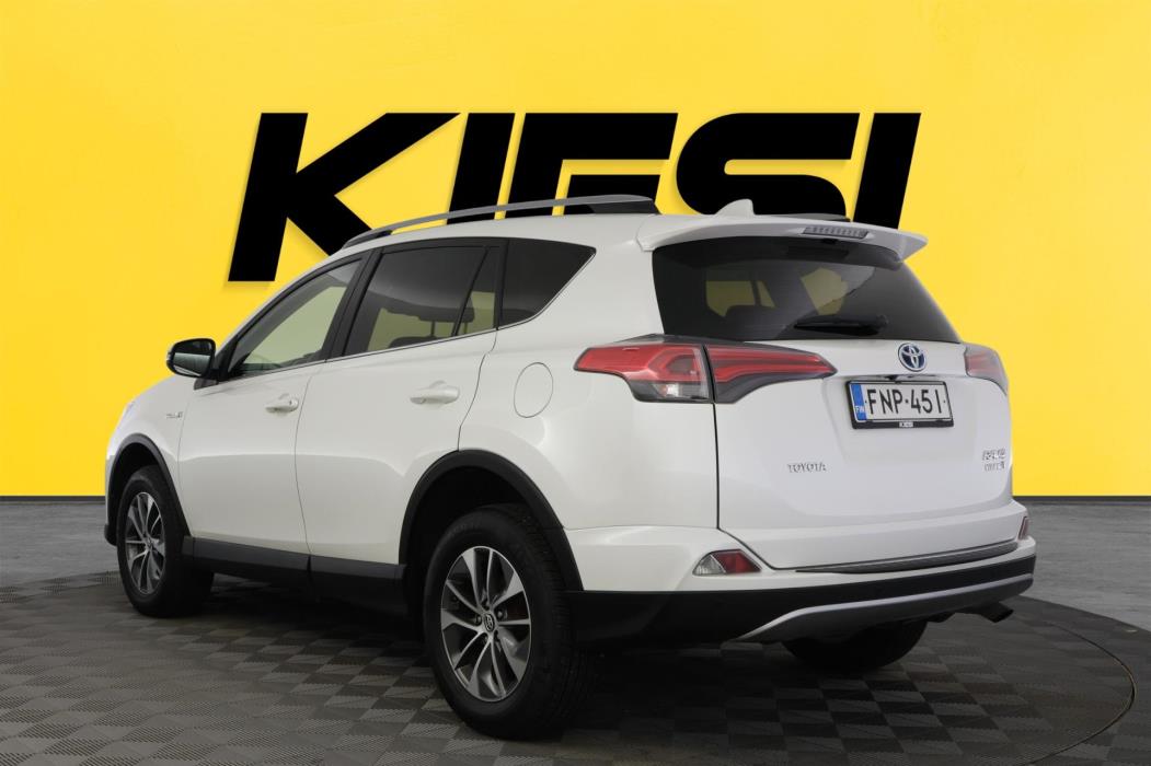 TOYOTA RAV4 2018