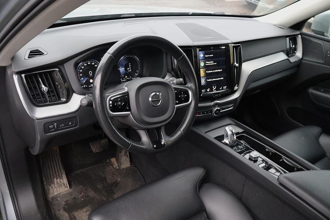 VOLVO XC60 2019