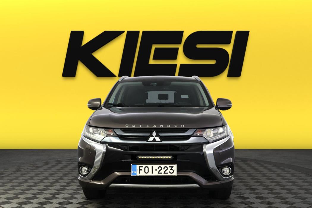 MITSUBISHI Outlander PHEV 2017