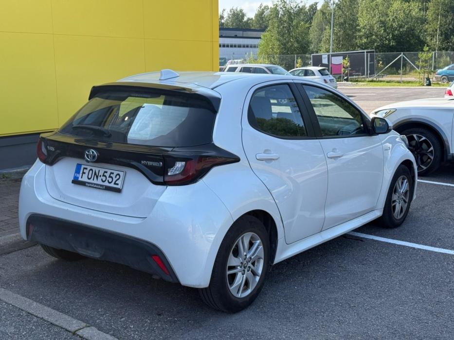 TOYOTA Yaris 2021