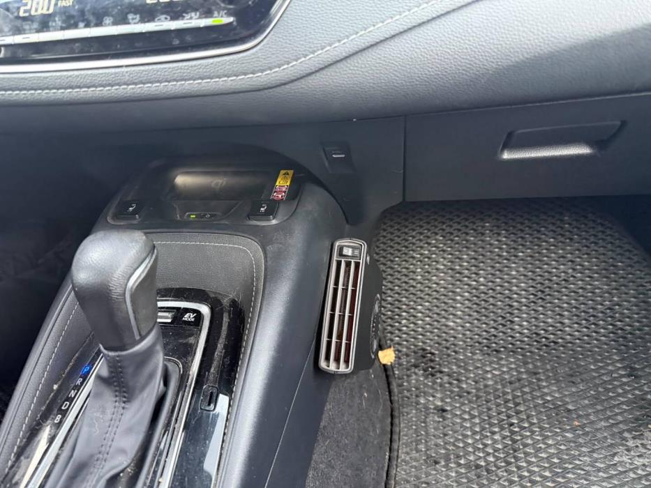 TOYOTA Corolla 2024
