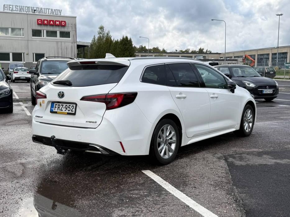 TOYOTA Corolla 2024
