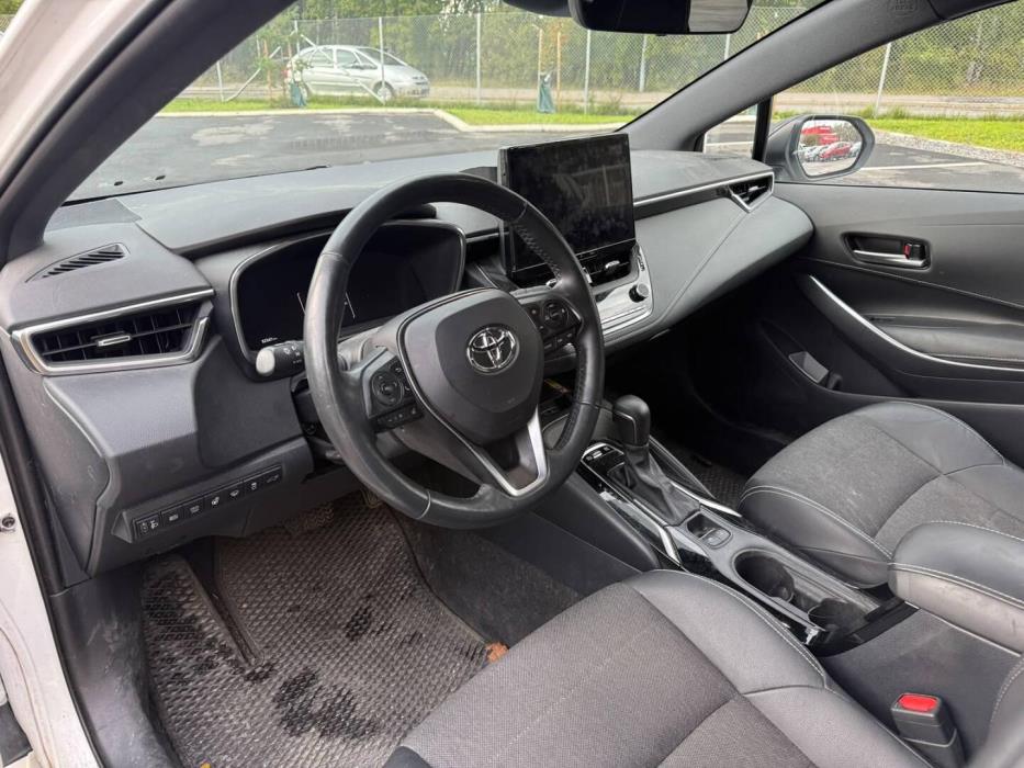 TOYOTA Corolla 2024