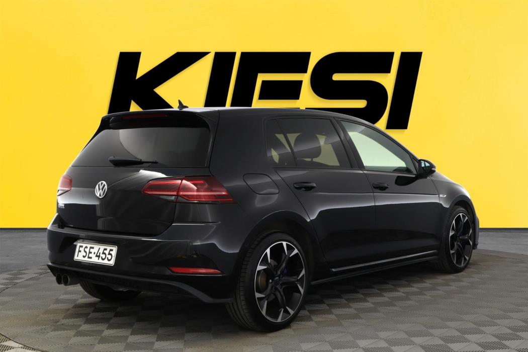 VOLKSWAGEN Golf 2018