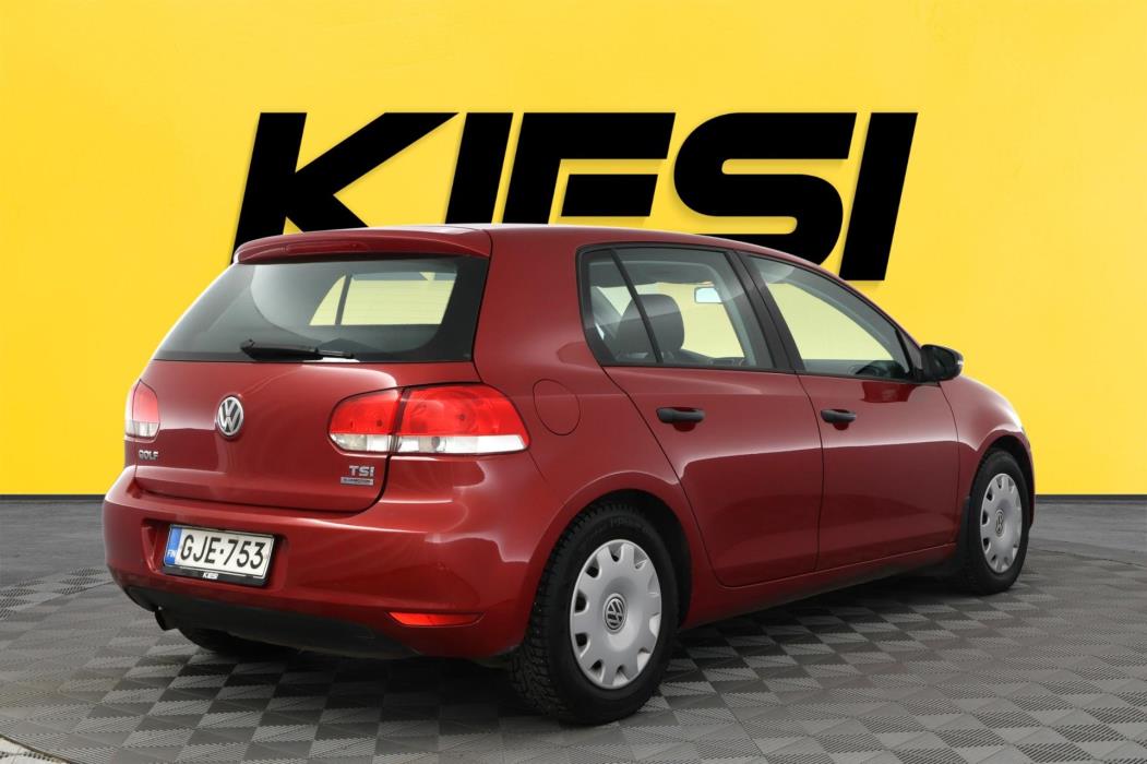 VOLKSWAGEN Golf 2010