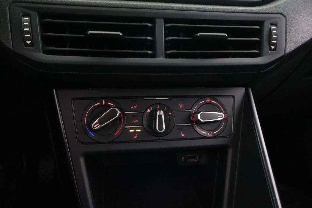 VOLKSWAGEN Polo 2018