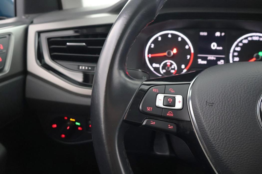 VOLKSWAGEN Polo 2018