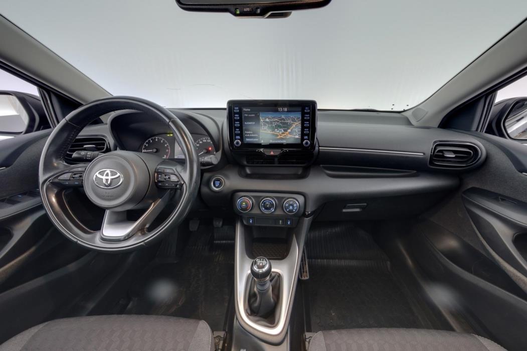 TOYOTA Yaris 2021