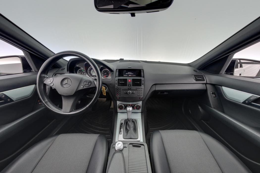 MERCEDES-BENZ C 2010