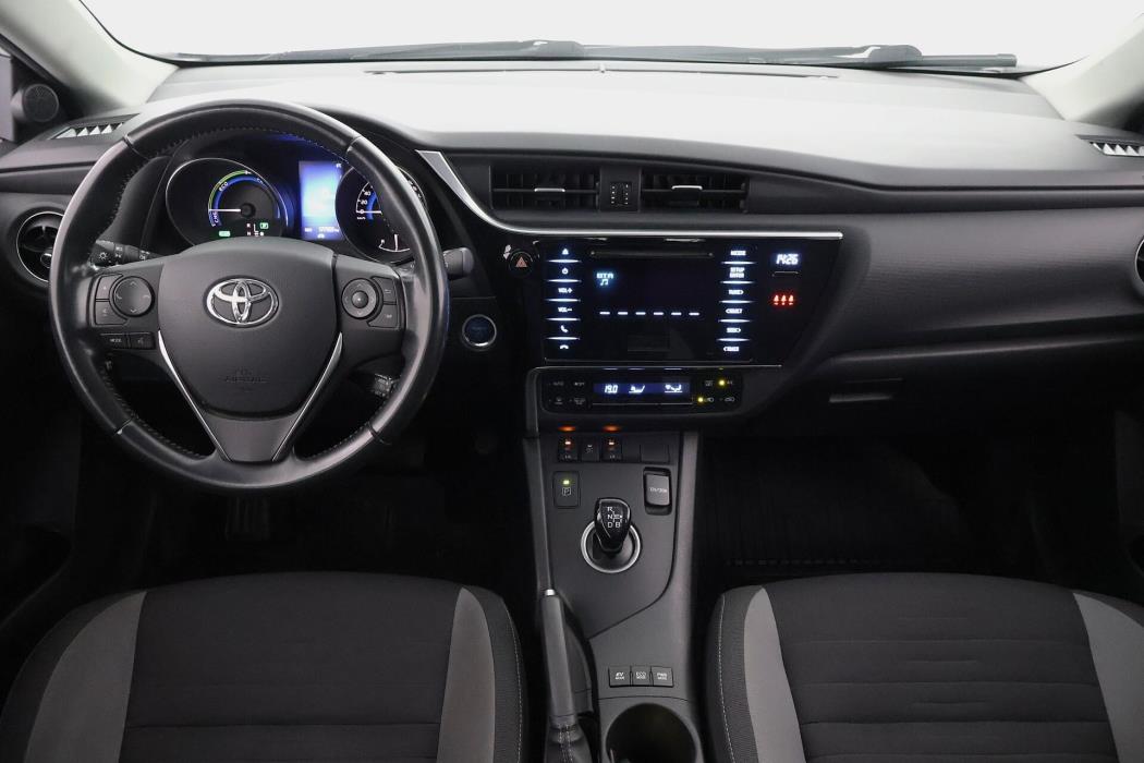TOYOTA Auris 2017