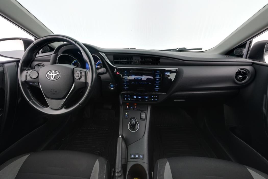 TOYOTA Auris 2017