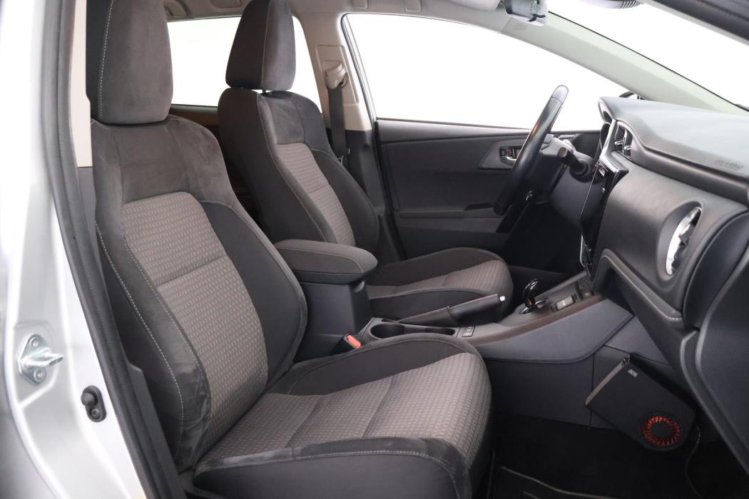 TOYOTA Auris 2018