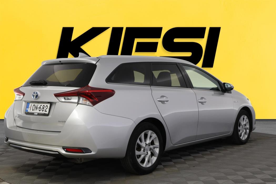 TOYOTA Auris 2018