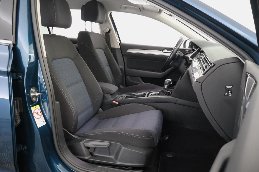 VOLKSWAGEN Passat 2020